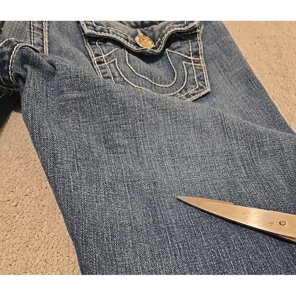 True Religion Big Joey T Size 29 Flared Y2K Women's 90's Jeans RN#112790 - Picture 10 of 14